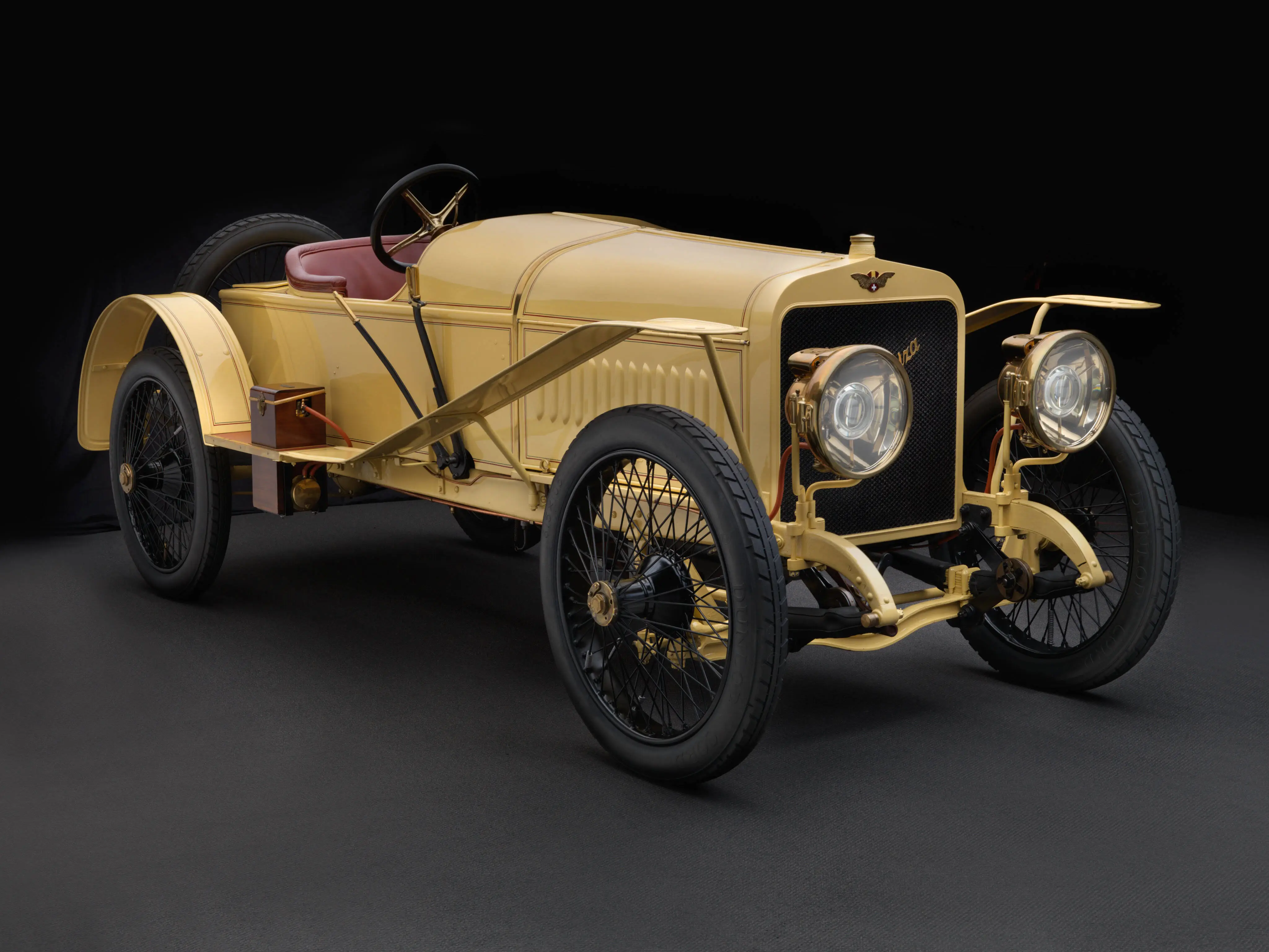 The Nostalgia of Forgotten Gods: Hispano-Suiza, Spain, 1904-1938 - 1