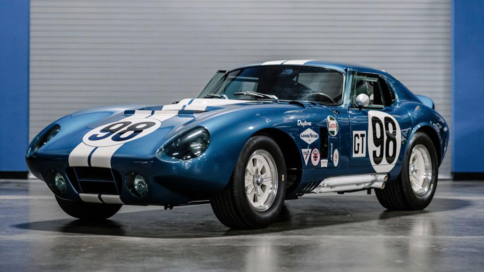 Shelby Cobra Daytona Coupe image 2