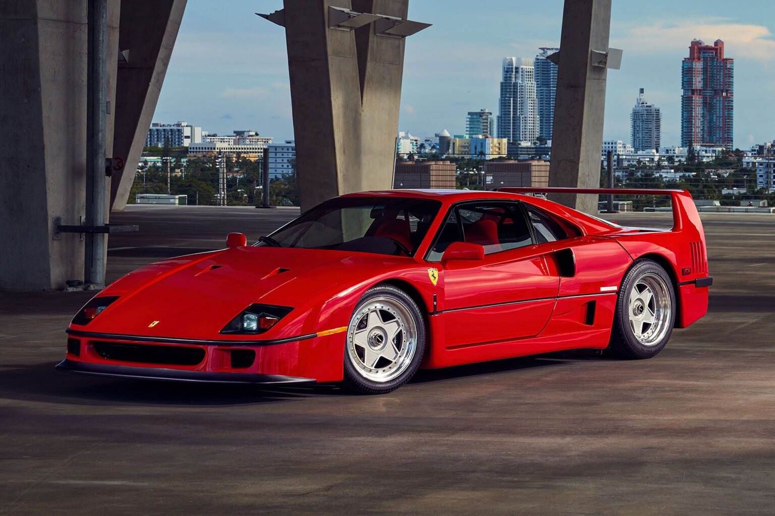 4-1990-Ferrari-F40-1536x1024