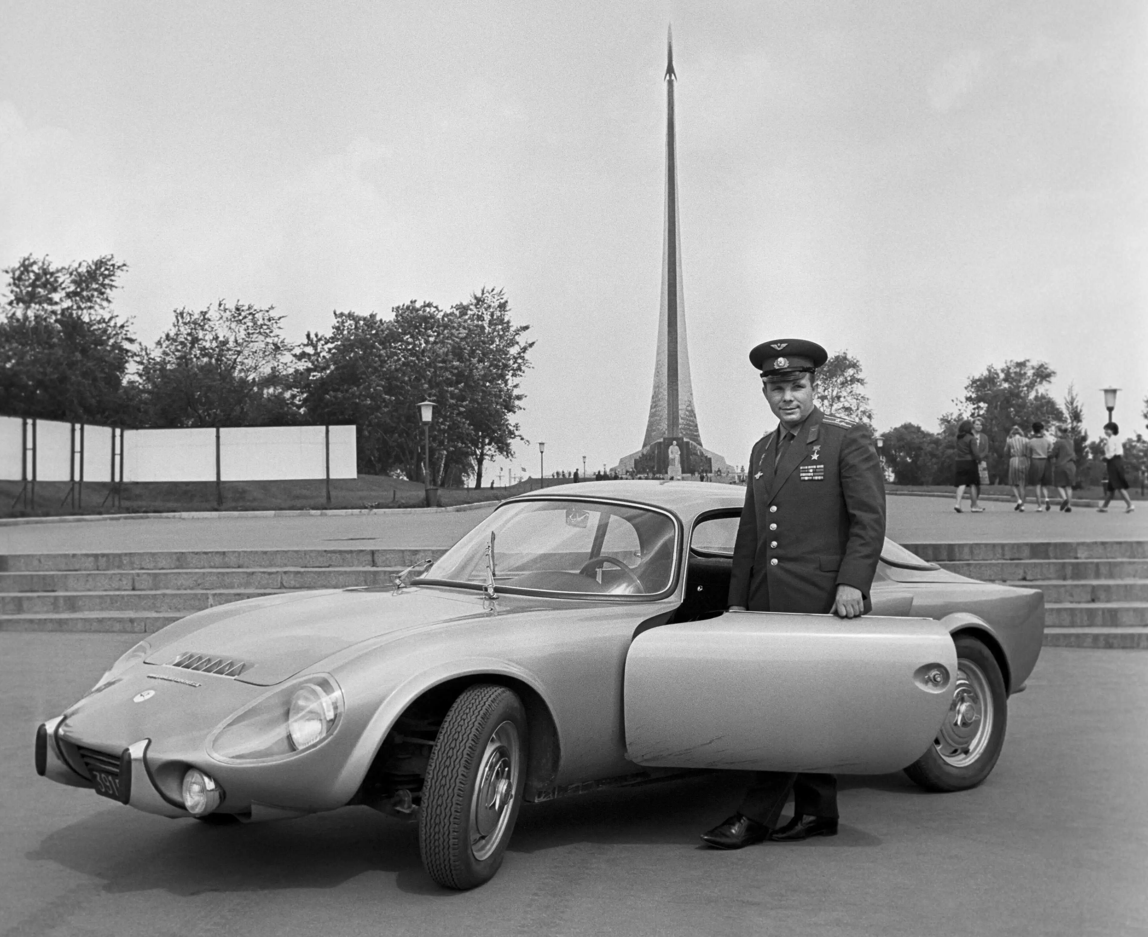 The Nostalgia of Forgotten Gods: Matra, France, 1965-2003 - 1