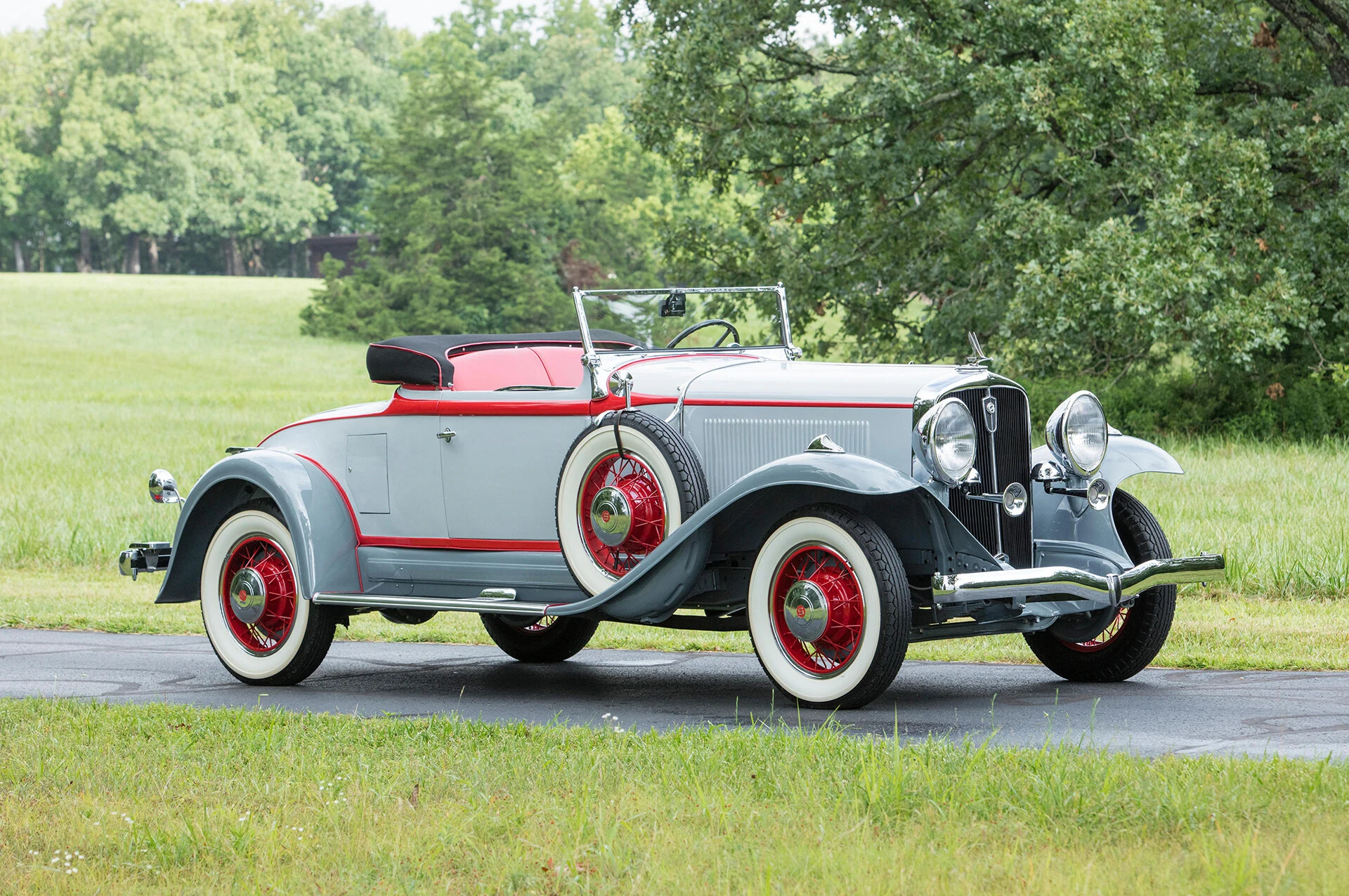 The Nostalgia of Forgotten Gods: Studebaker, USA, 1904-1966 - 1