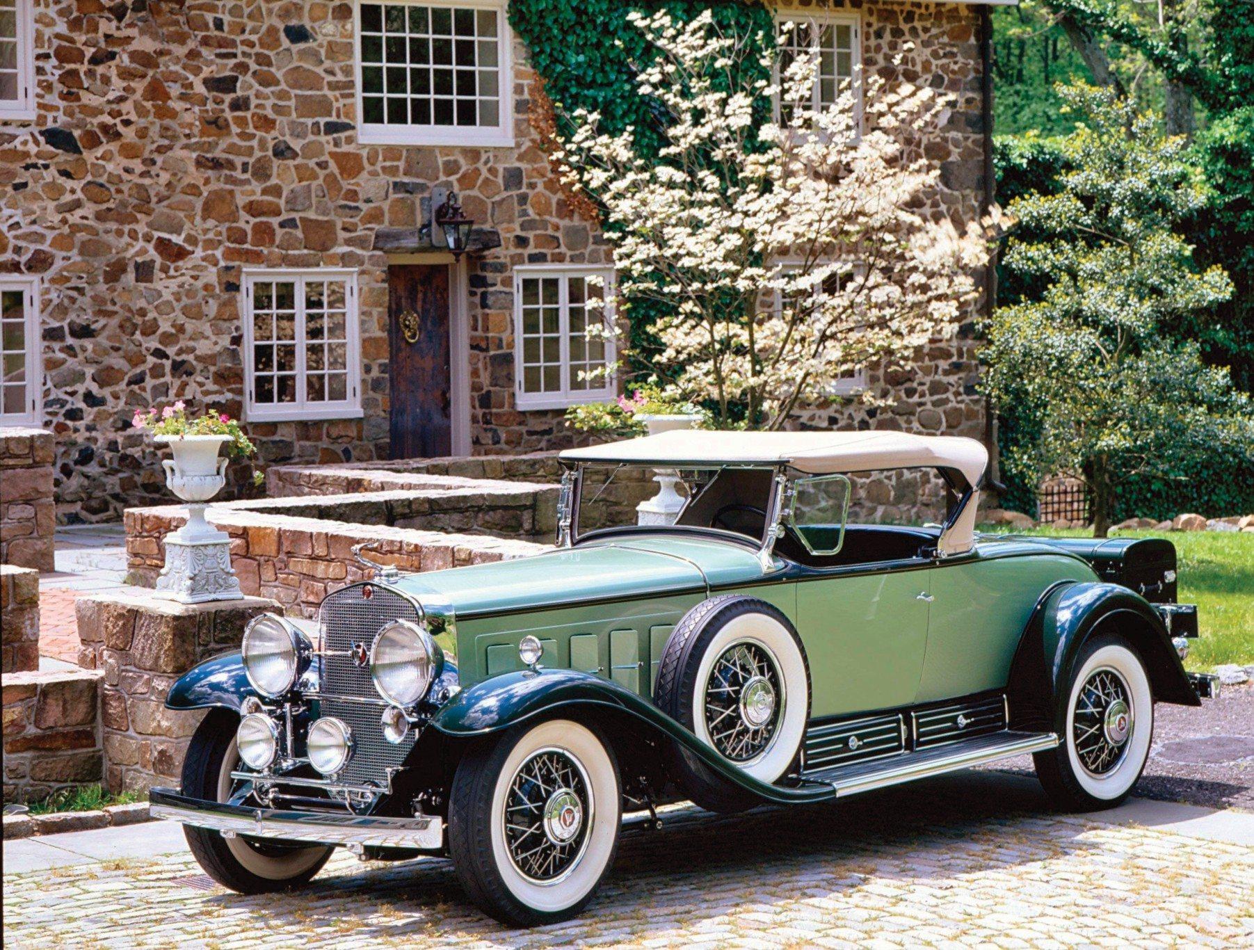 V-16 Fleetwood Roadster image 3