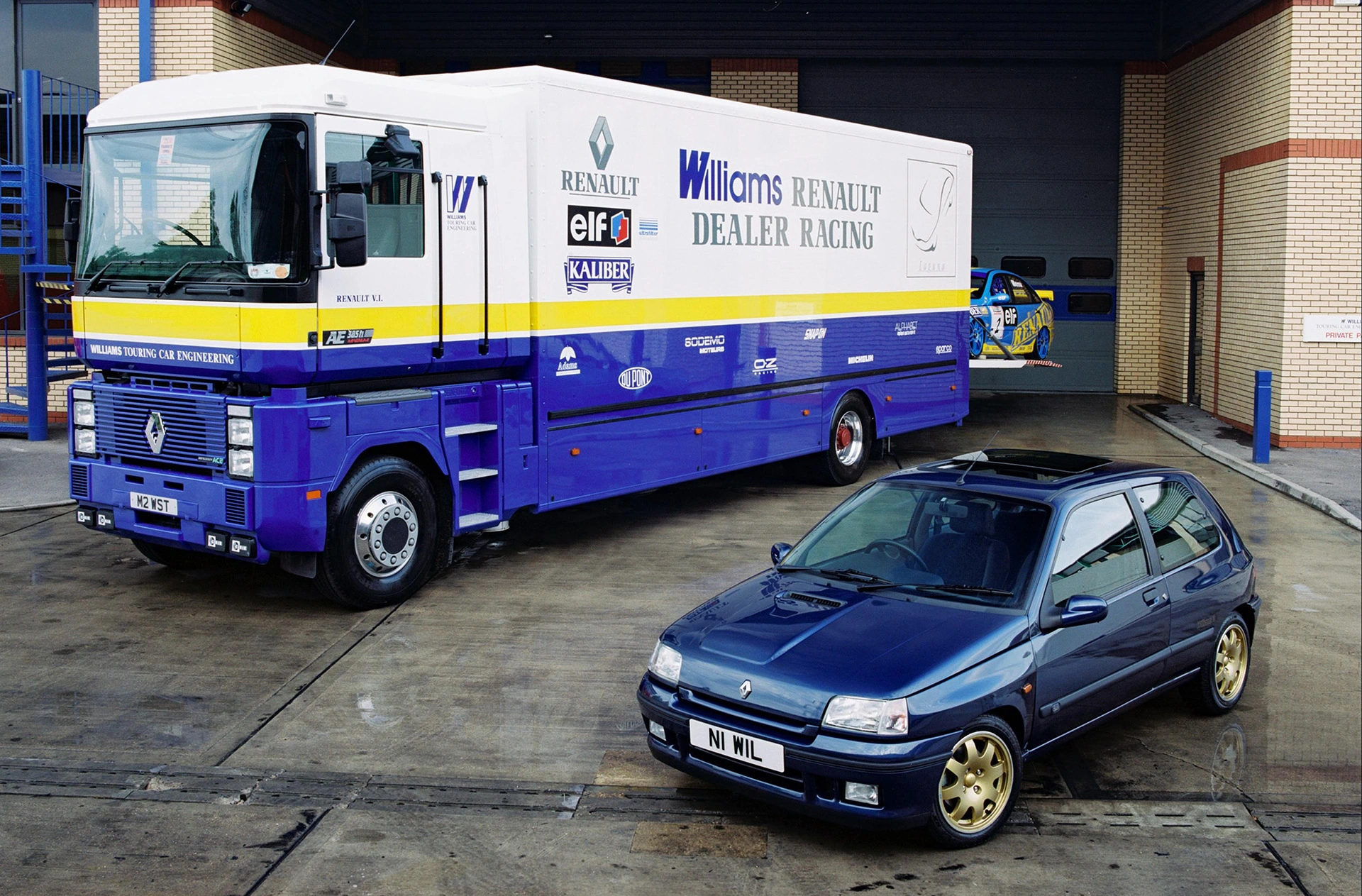 Noble Sisters: Renault Clio Williams - 1