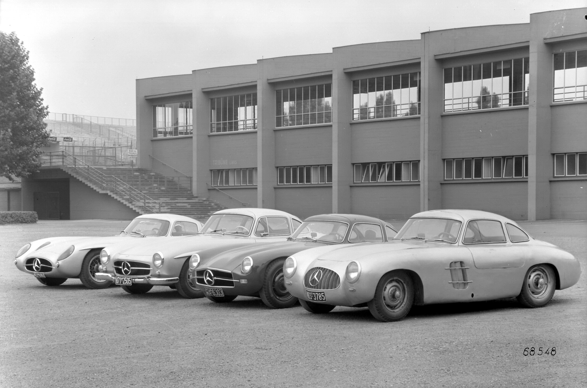 Mercedes 300 SL Gullwing. The car of the Century - 1