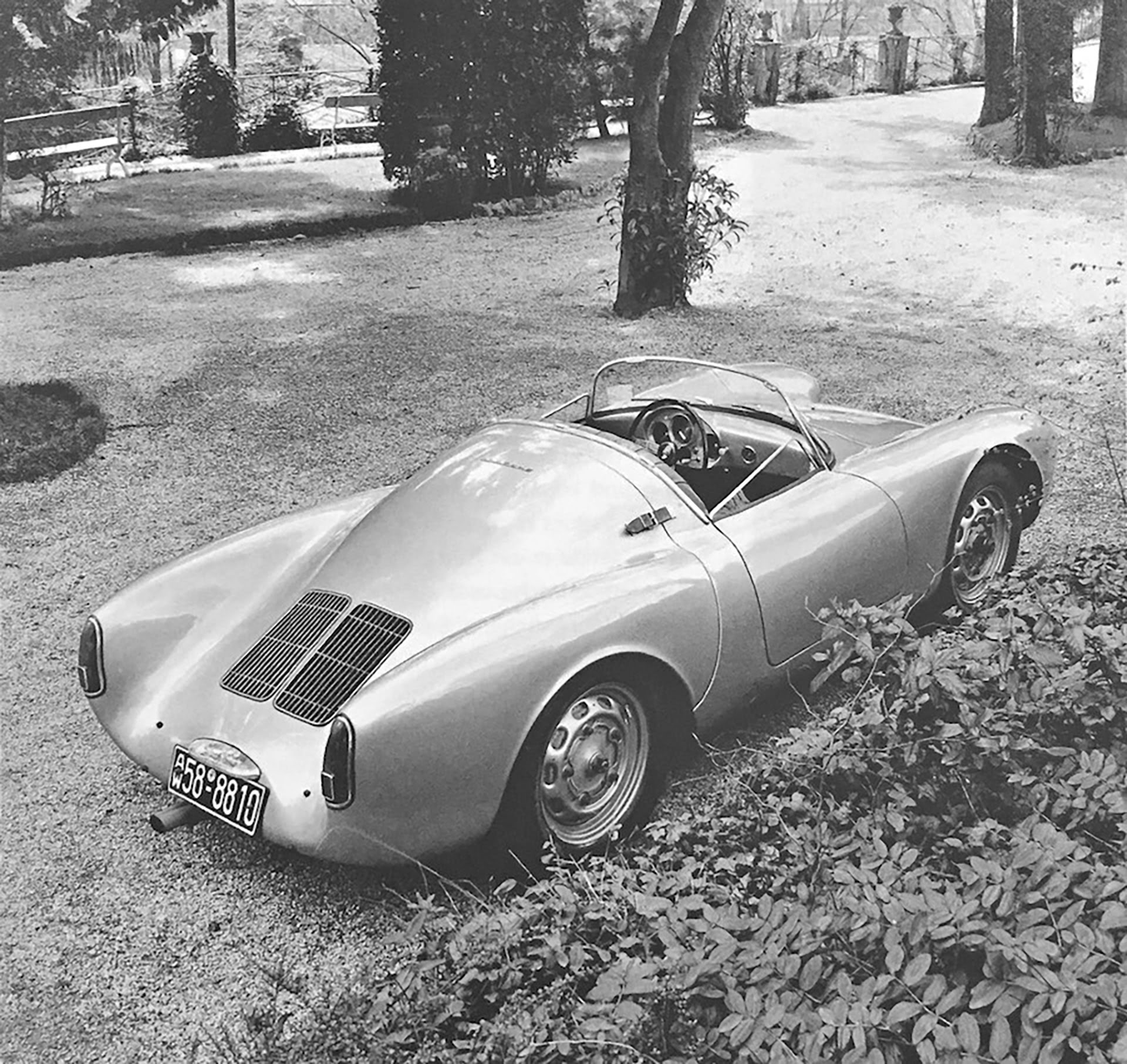 Porsche's Technological Innovations Part 5: The Giant Killer - 1