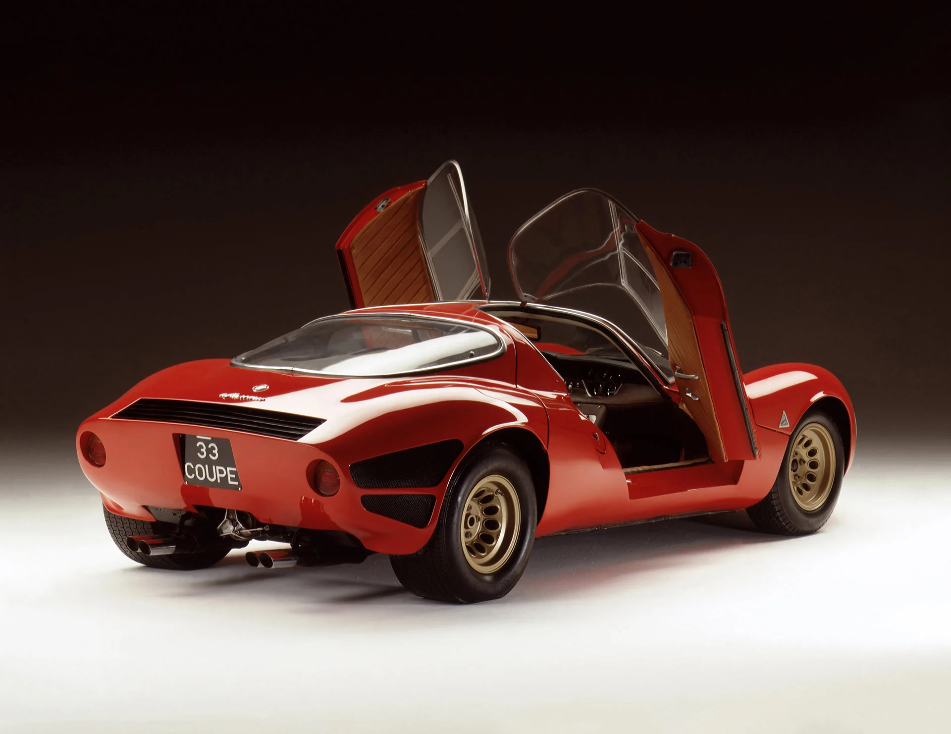 Good grief! The limited-run Alfa Romeo 33 Stradale is utterly gorgeous