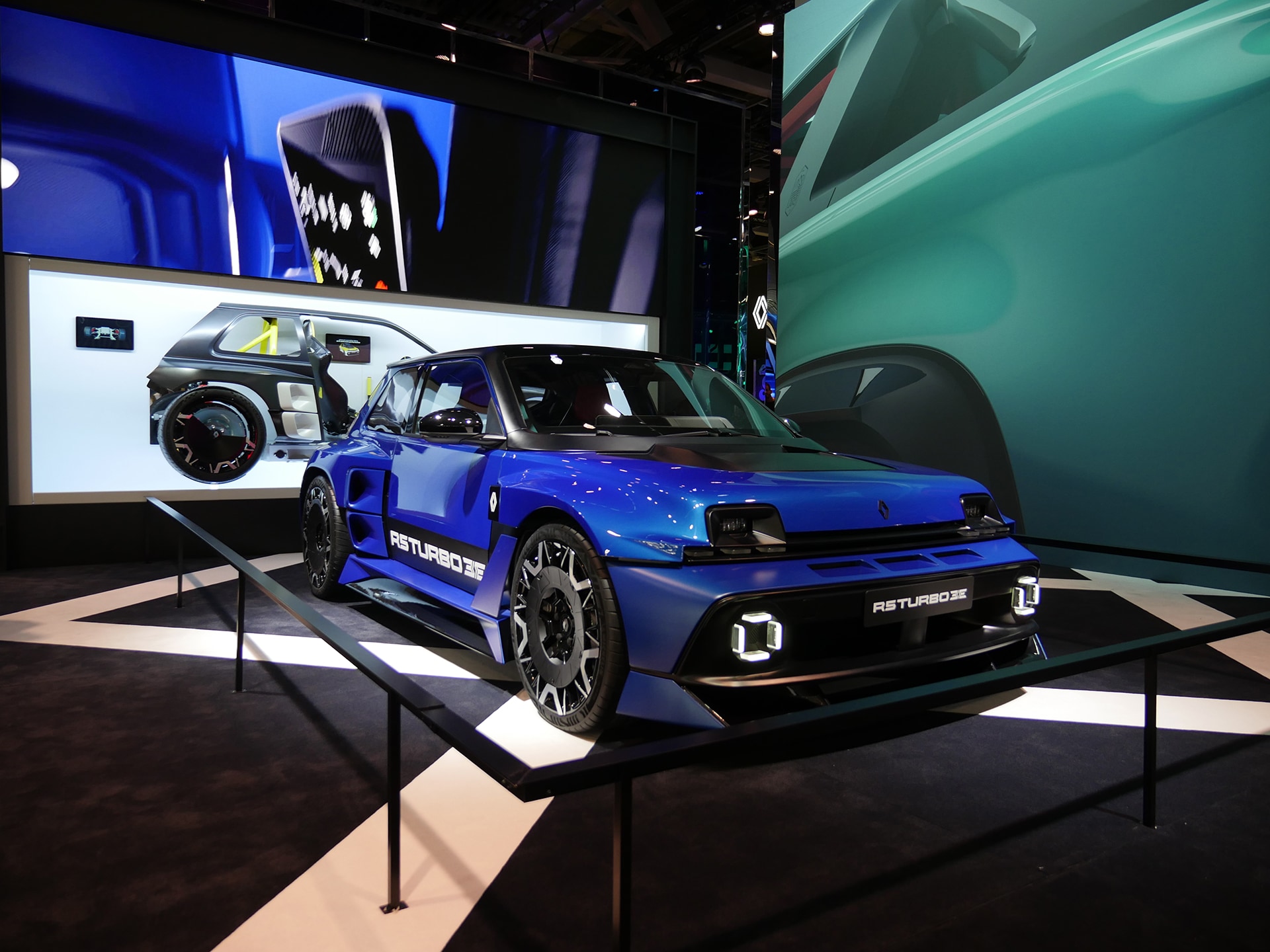 1_Paris Motor Show 2026: Nostalgia as a Design Strategy