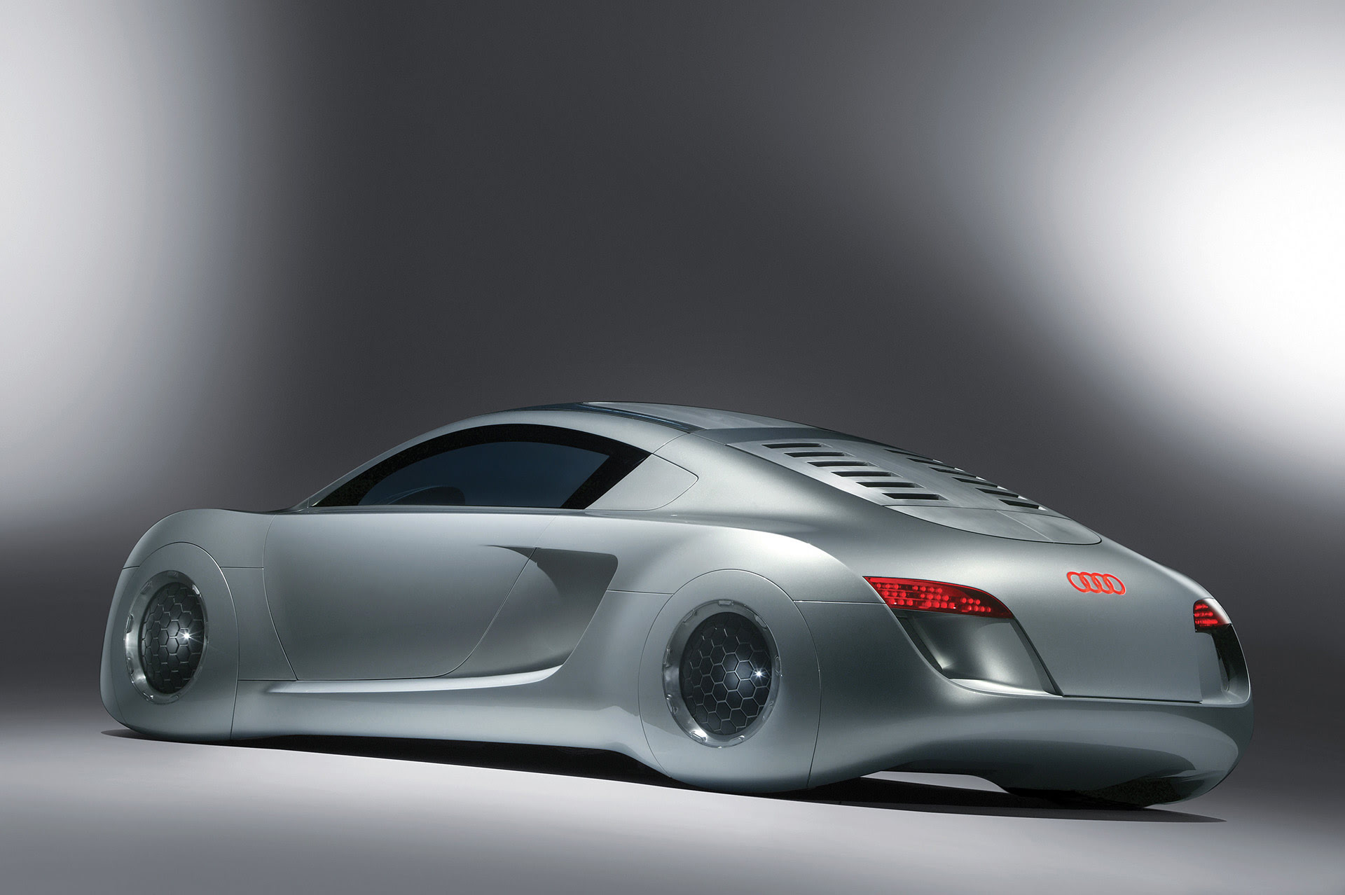 Audi RSQ - 1