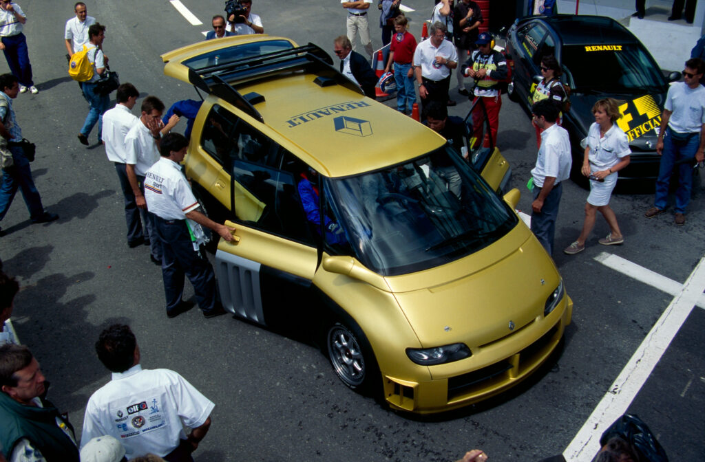 4-V10-Renault-World-F1-1024x672