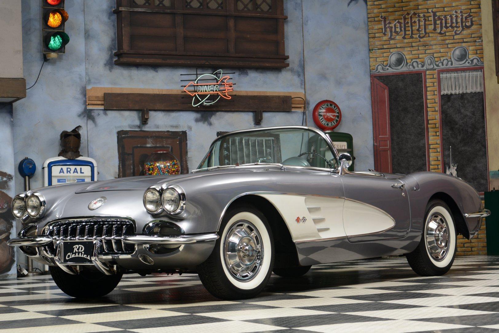 CORVETTE CUSTOM CONVERTIBLE image 3