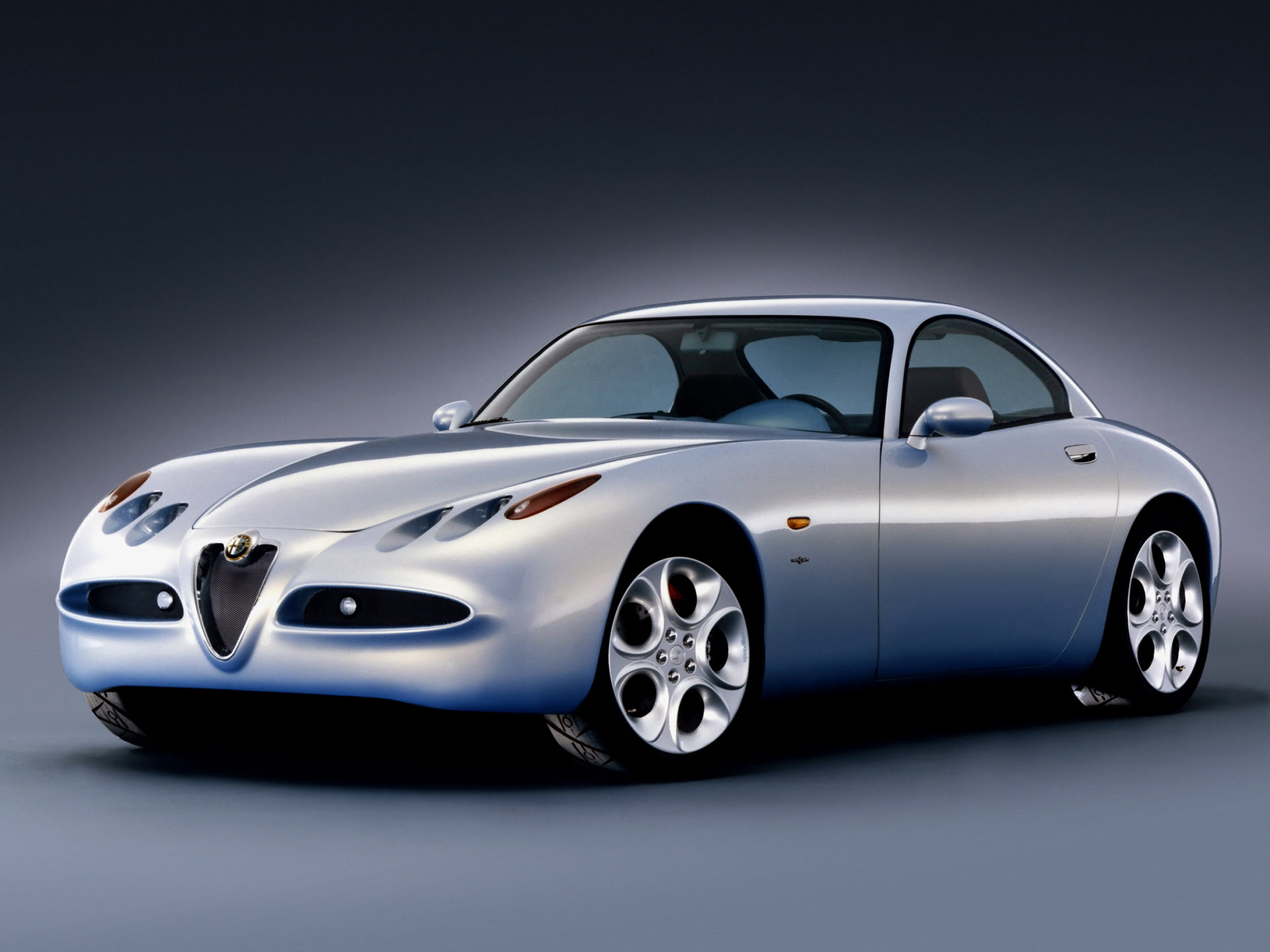 Broken Dreams: Alfa Romeo Nuvola. A Cloud of Regrets