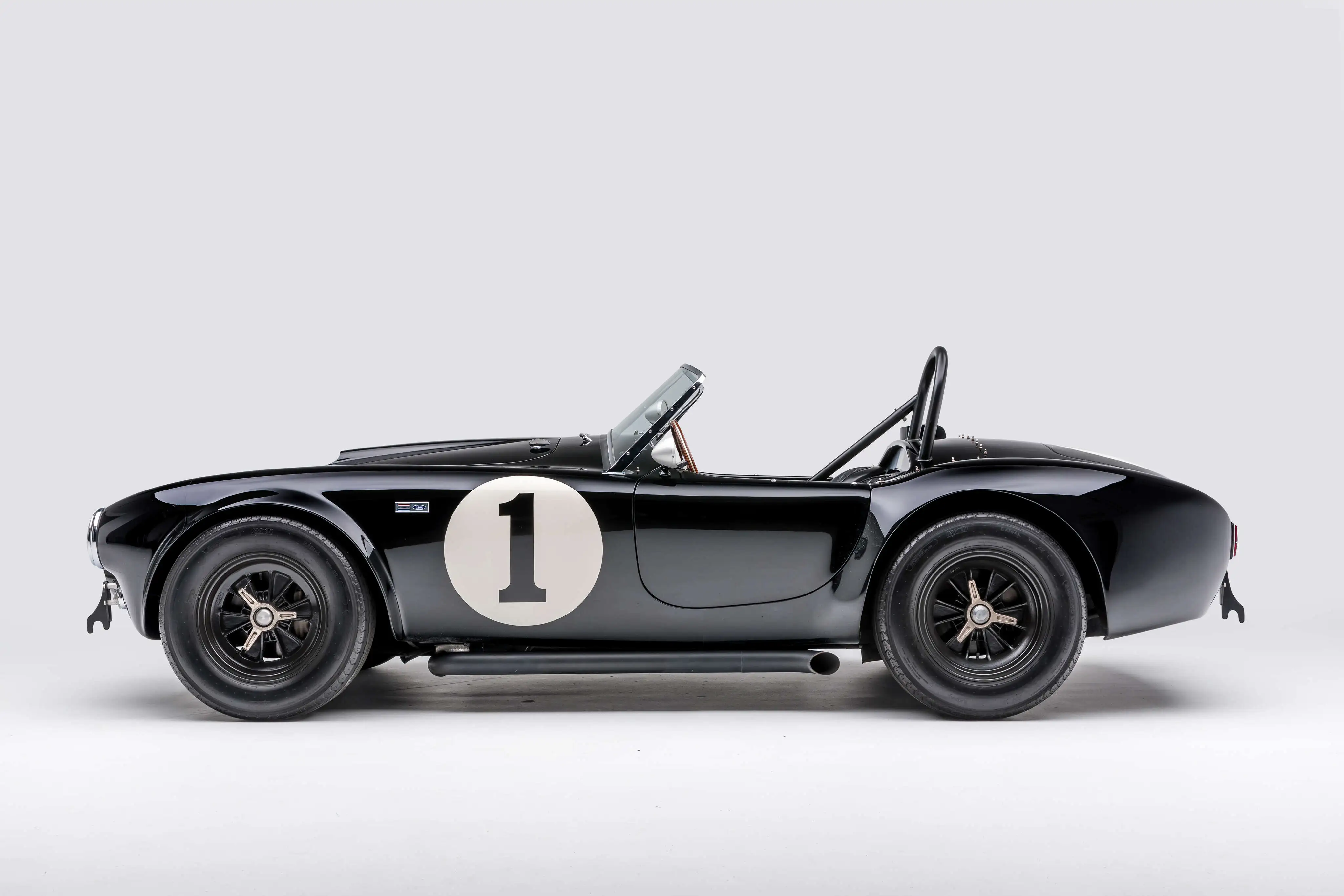 Cobra. Carroll Shelby's masterpiece