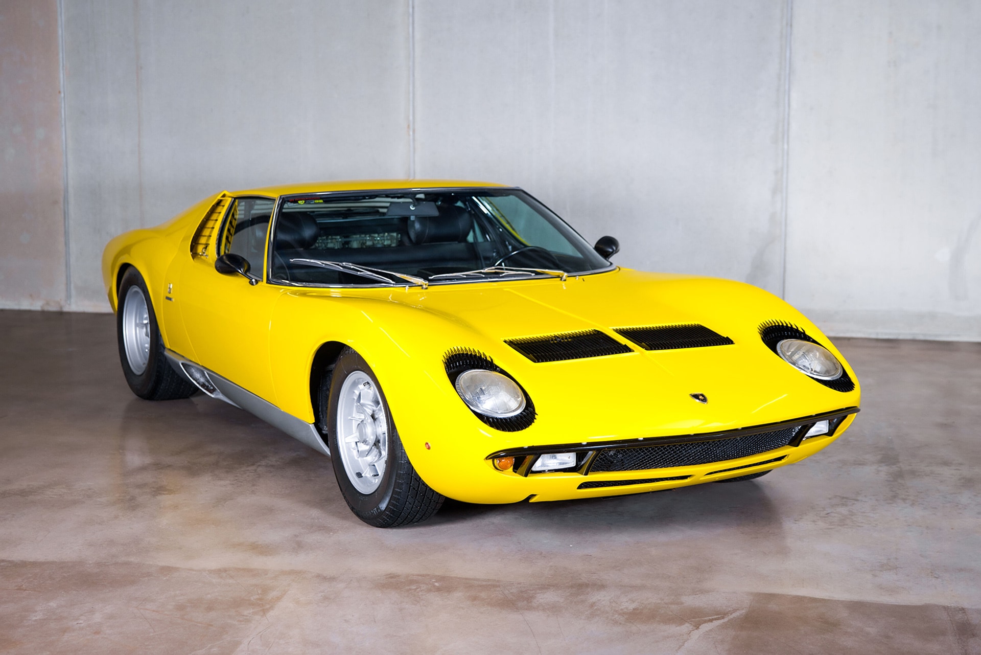 Zoute Bis: Bonhams Plays It Safe