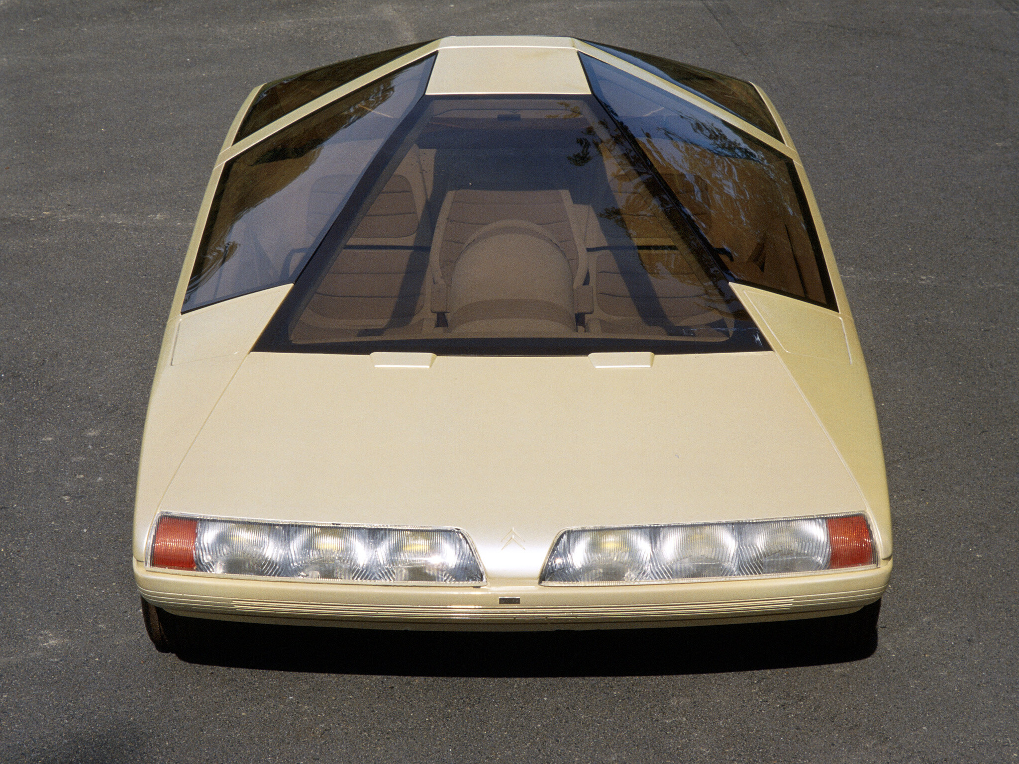 Broken Dreams: Citroën Karin. Still Today in the Future - 1