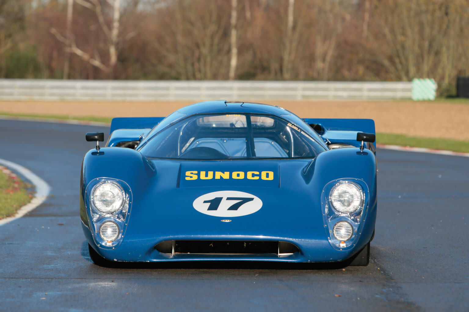 Lola t70 deals