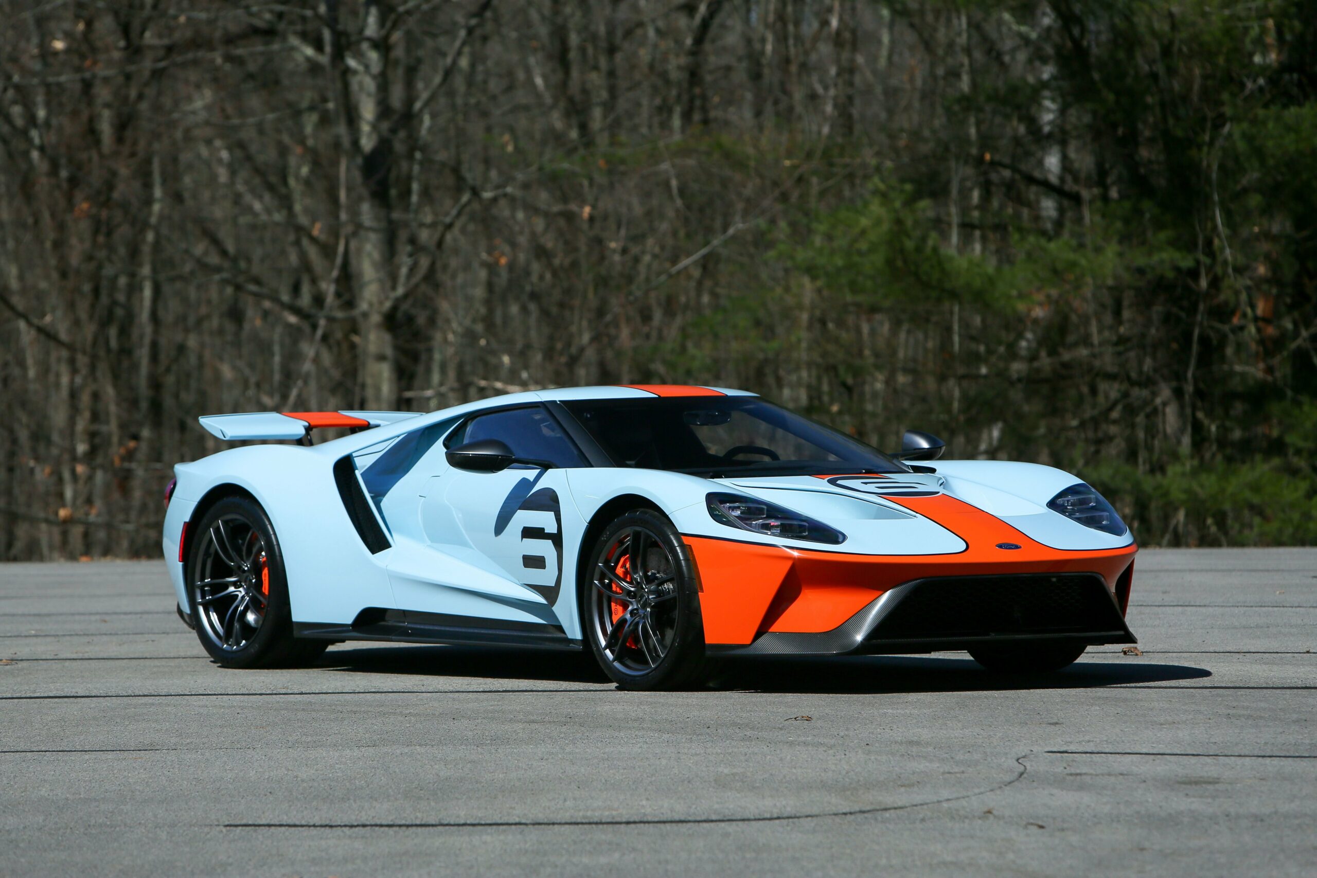 4-2020-Ford-GT-69-Heritage-Edition-scaled
