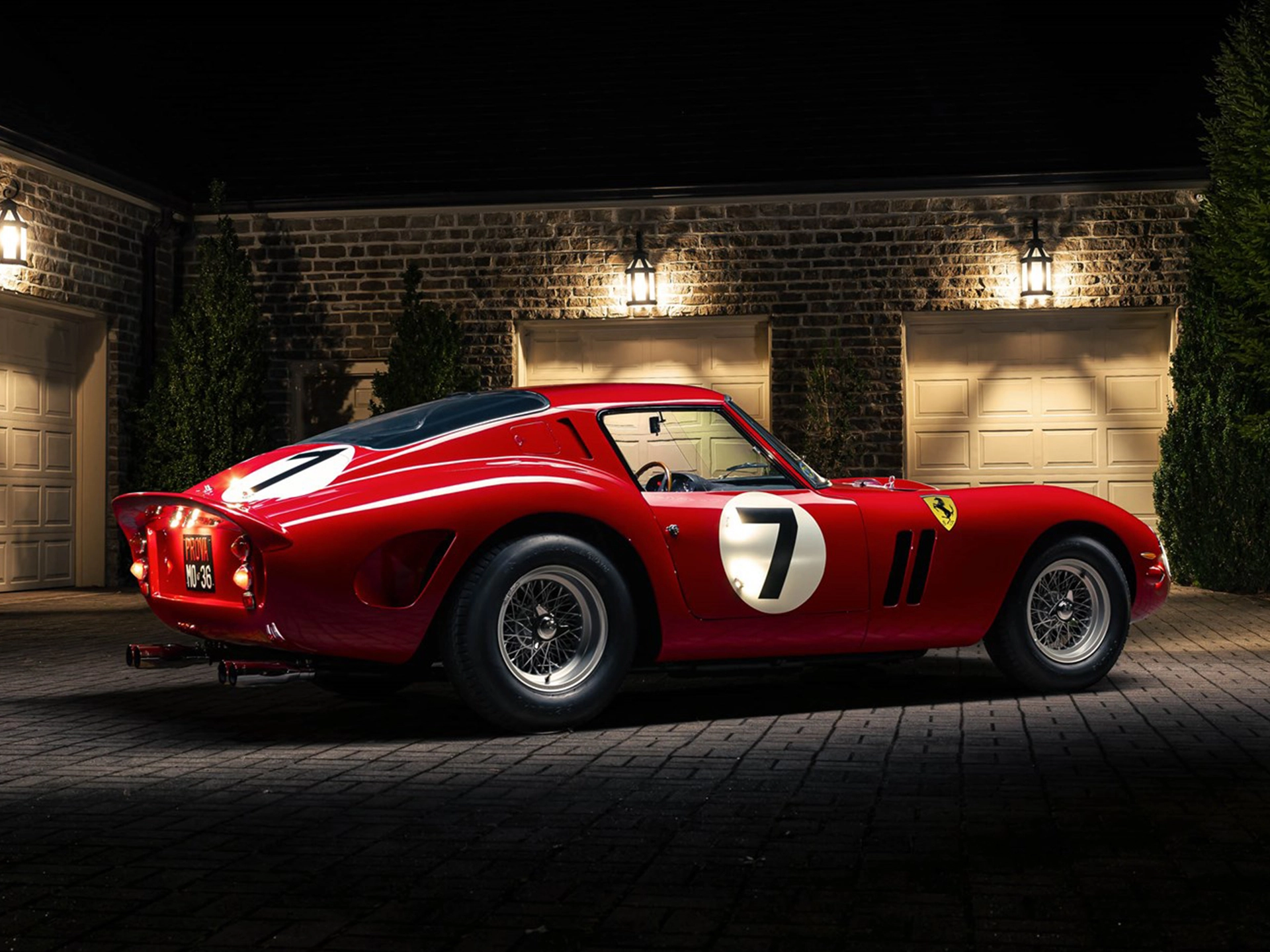 Ferrari 250 GTO in New York. Which way does the scale tip? - 1