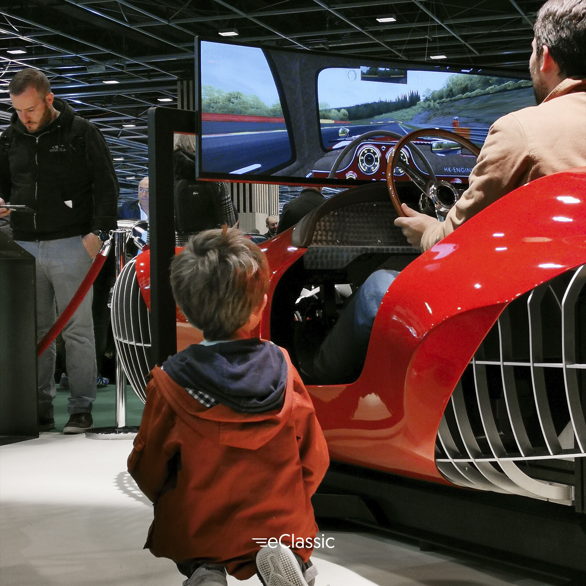 eClassic gives life to Retromobile image