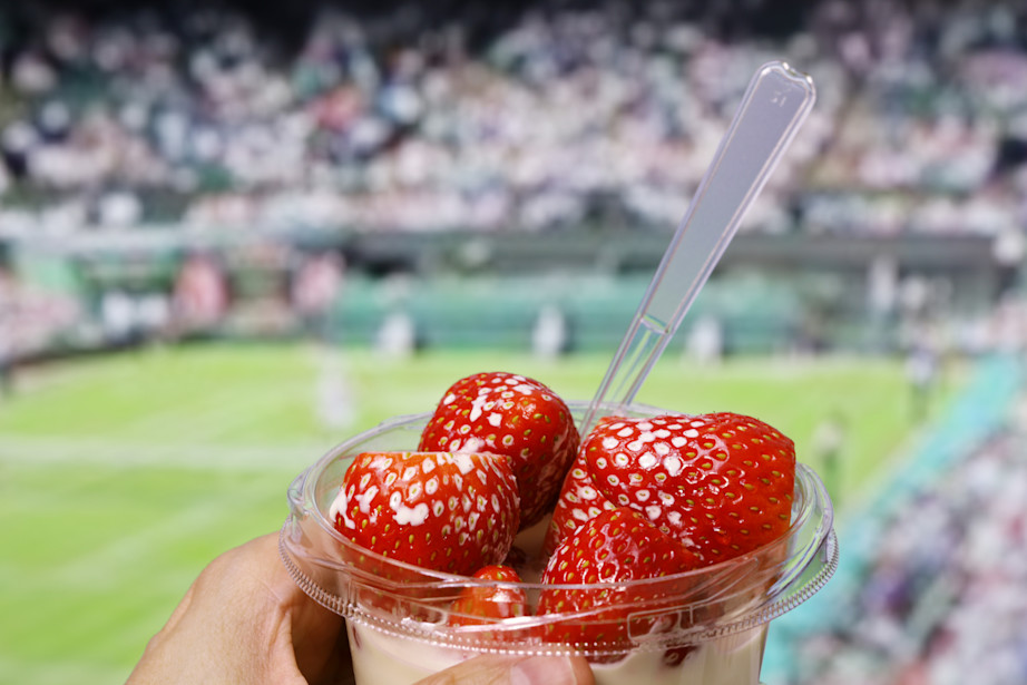 Strawberries and cream, a small bowl, English summer specialty