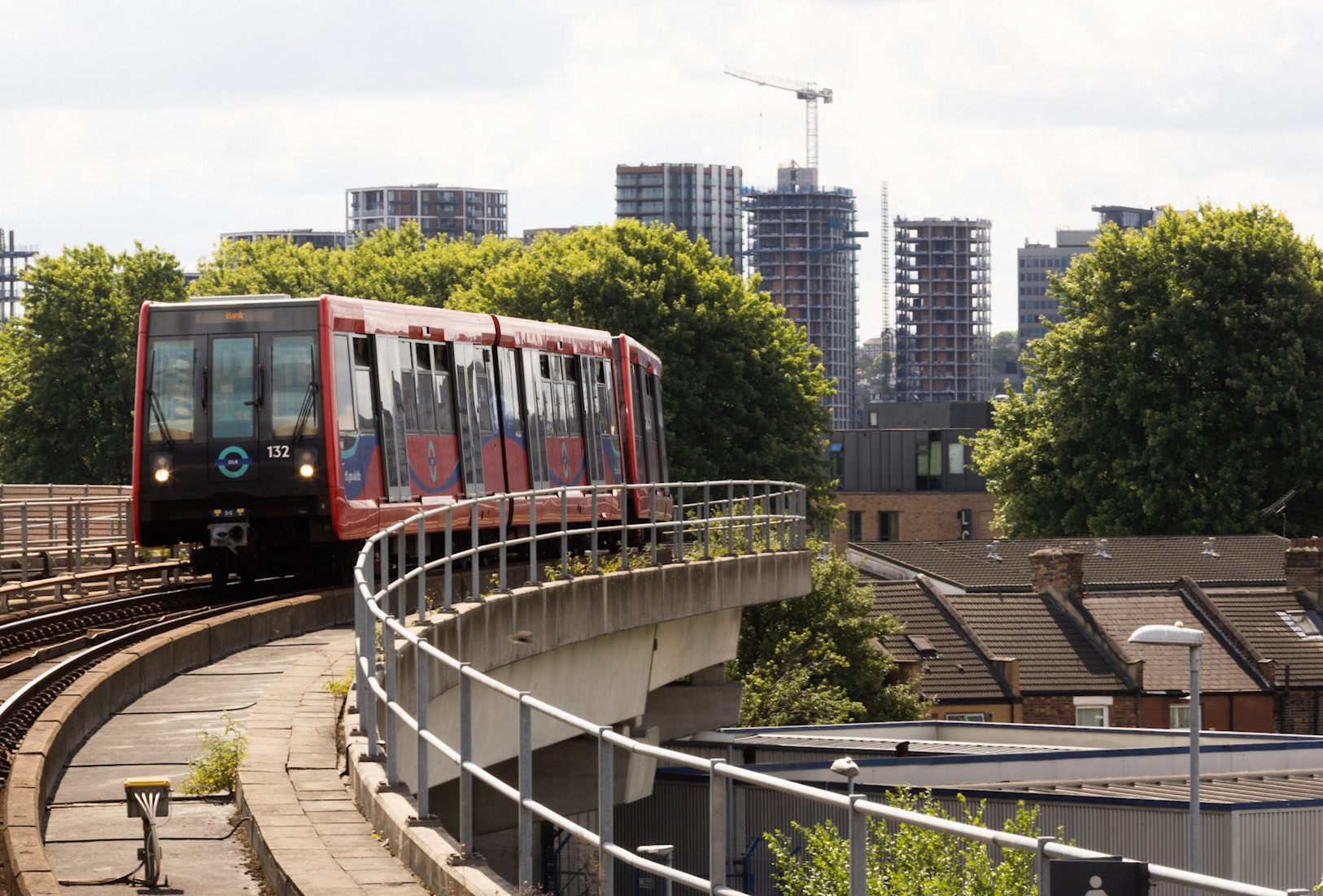 Public transport train that connects to LCY