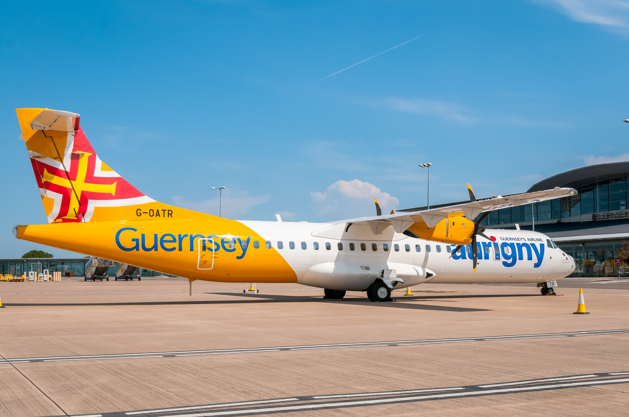 Aurigny launches twice daily flights to London City Airport from Guernsey