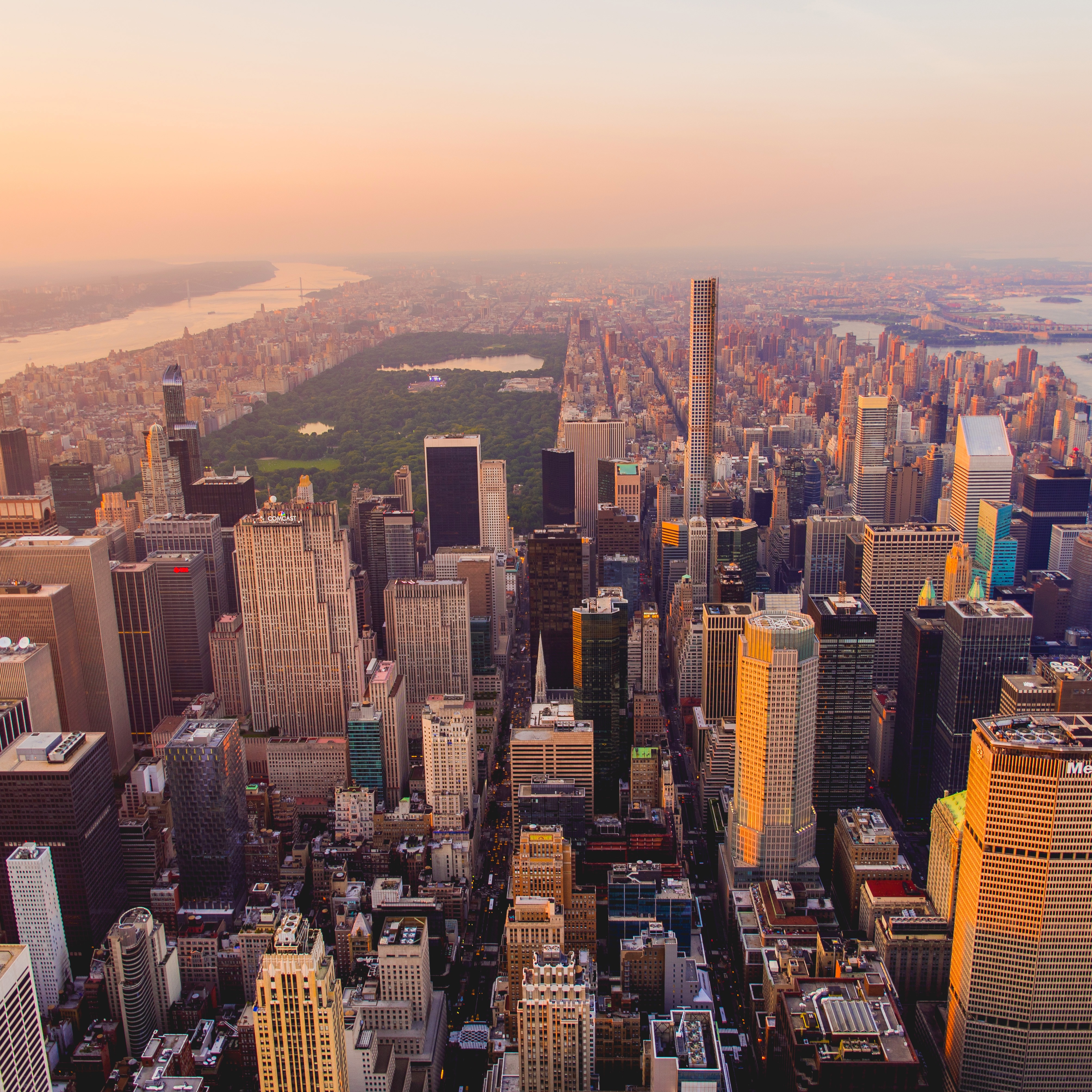 Experience New York City Like Never Before: 3 Reasons to Take a Sunset Helicopter Flight with Hummingbyrd