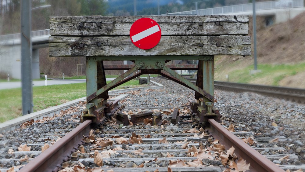 Buffer on railway