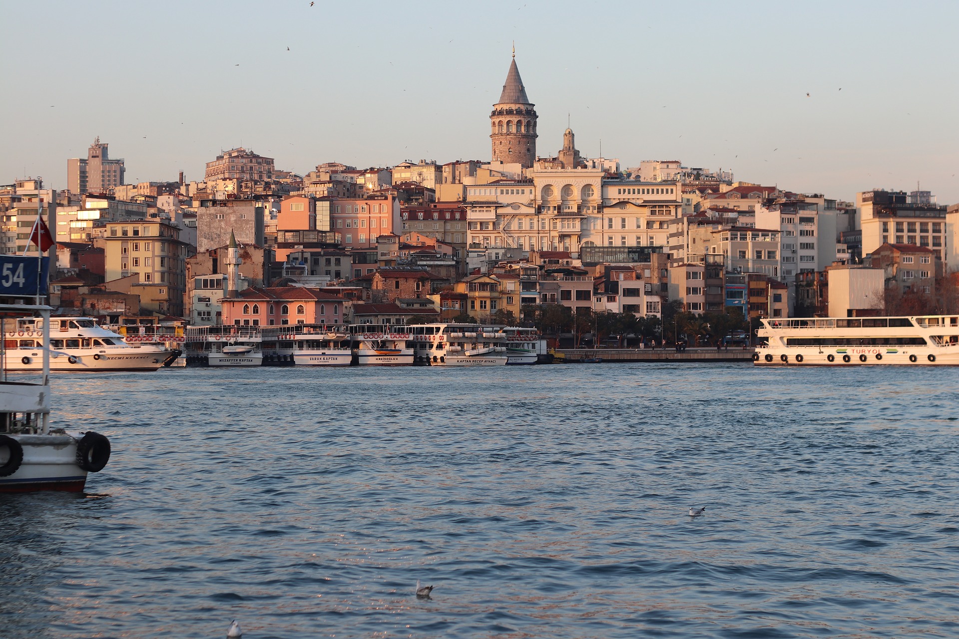 a city with a large body of water and boats