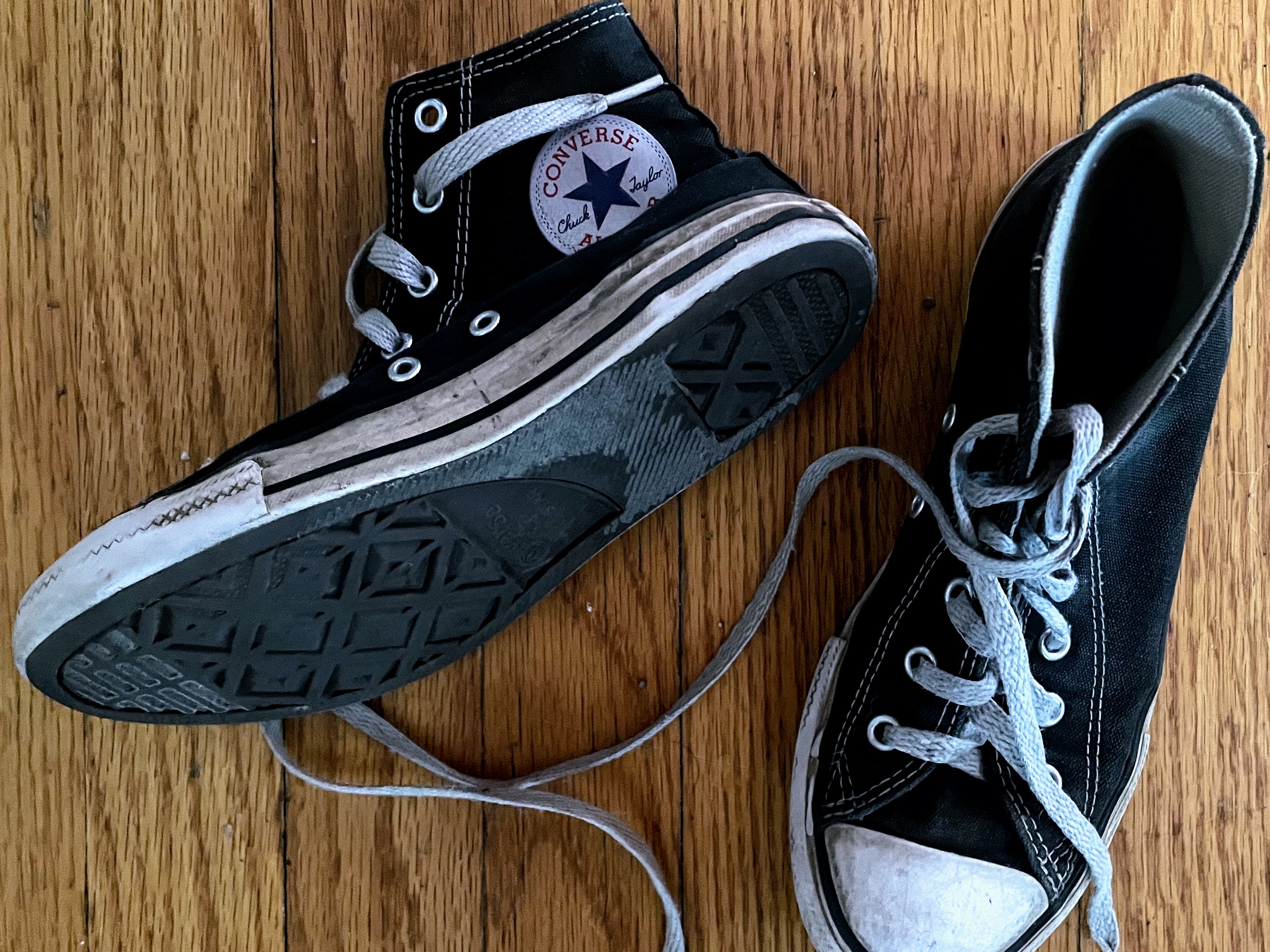 Photo of dirty Converse shoes