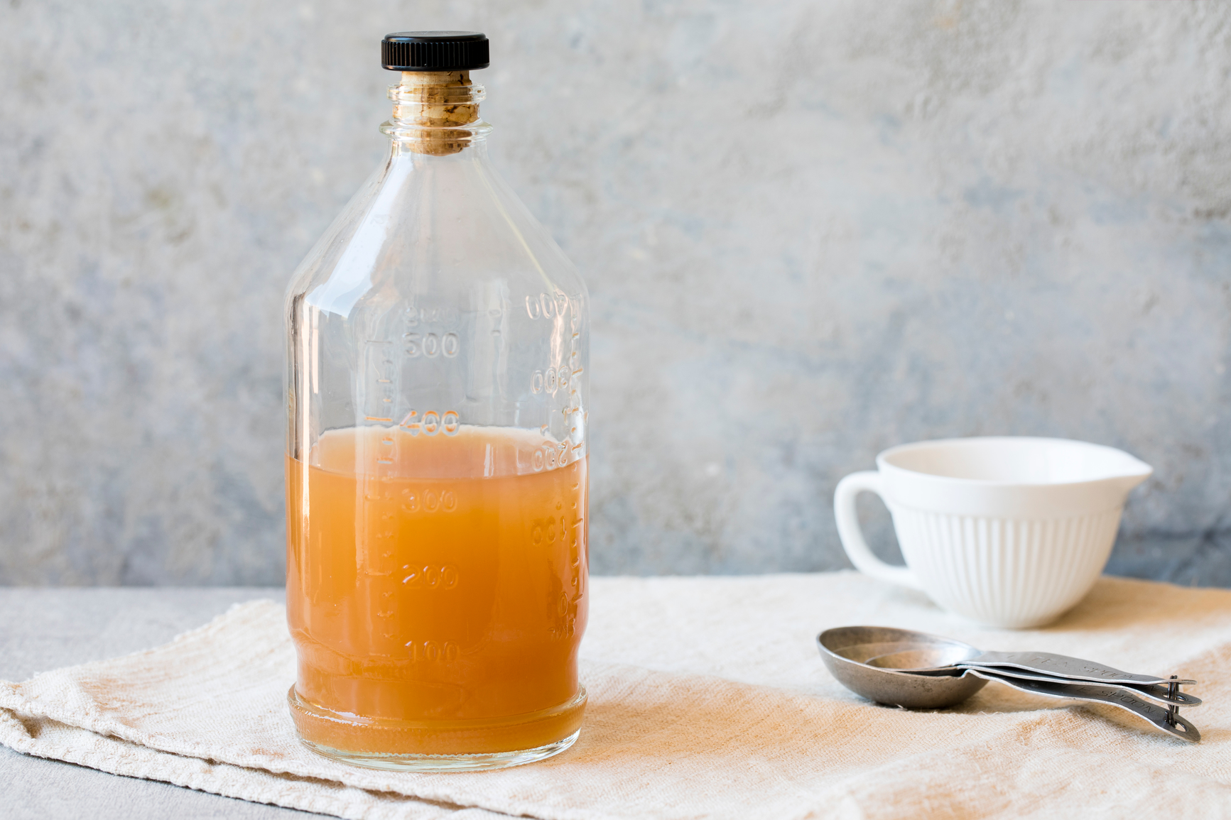 Cleaning Vinegar vs Cooking Vinegar: What's The Difference?