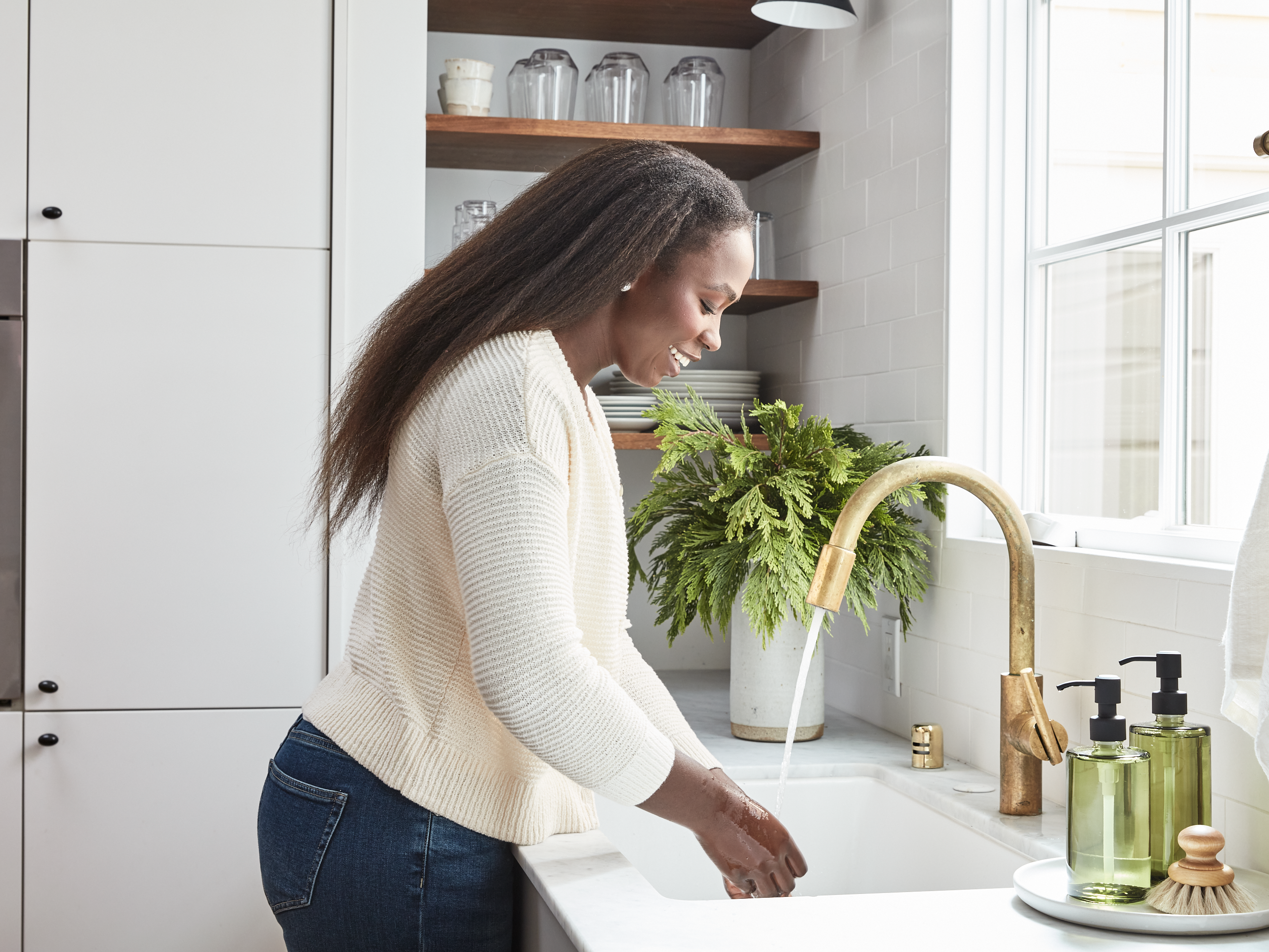 How to Clean and Shine a Porcelain Sink  Grove Collaborative