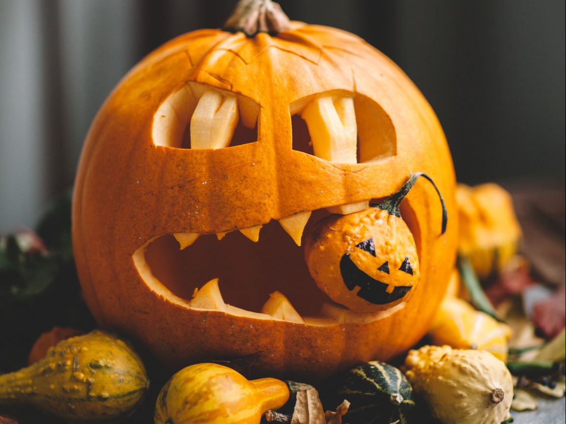 tree carved pumpkin