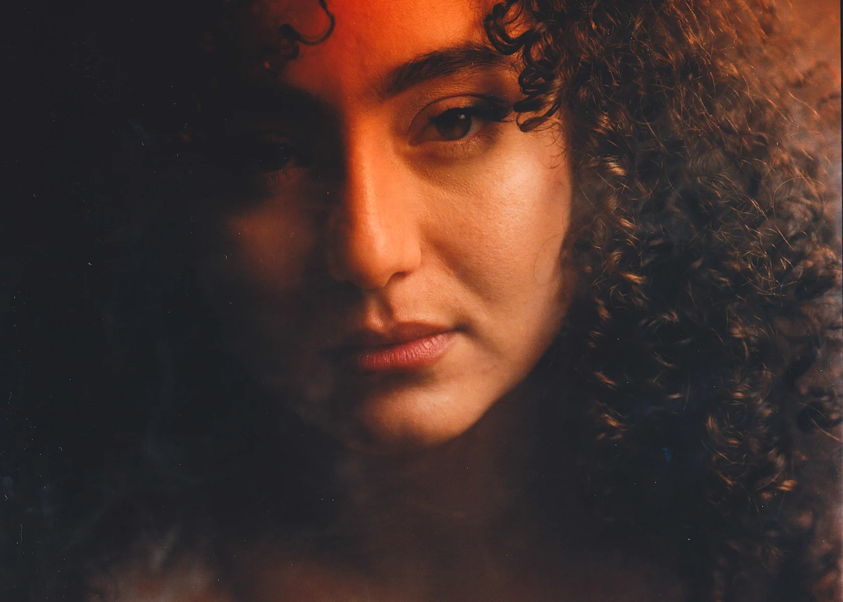 0212 Hedda Toneelschuur Prod ©Tengbeh Kamara + e.v.a. Studio