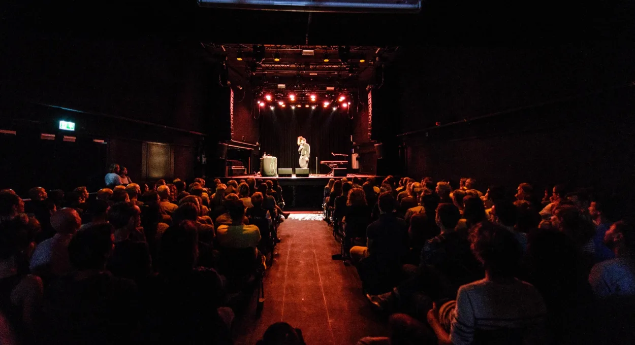 ReggieWatts-013-Jupilerzaal-1407016-JostijnLigtvoetFotografie-116