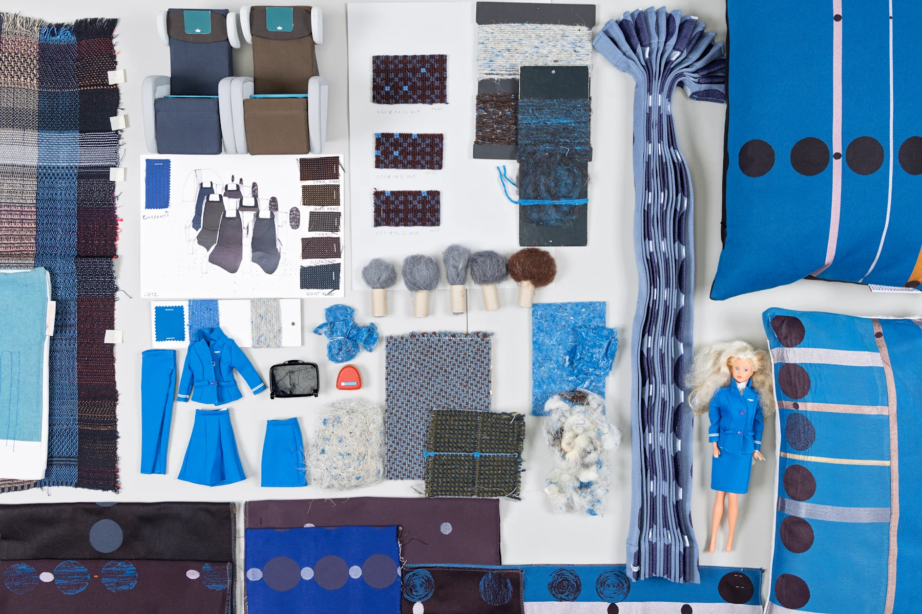 TextielMuseum tentoonstelling Hella Jongerius Slimme handen KLM businessclass Photo Josefina Eikenaar-TextielMuseum