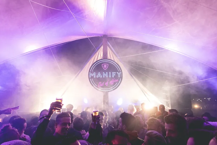 Manify: Out of Office-4