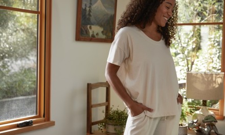 woman in jersey cotton outfit 