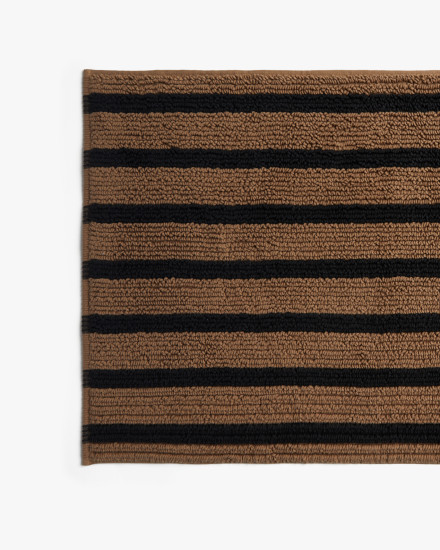 Camel With Soft Black Organic Resort Stripe Tub Mat