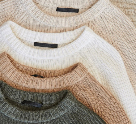 Cashmere sweaters 