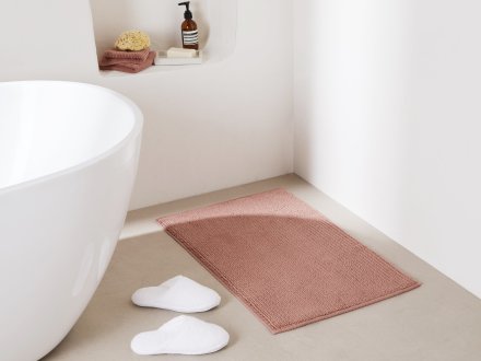 Soft Rib Tub Mat Shown In A Room