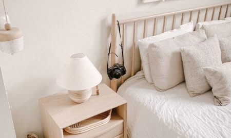 minimalist bed frame 