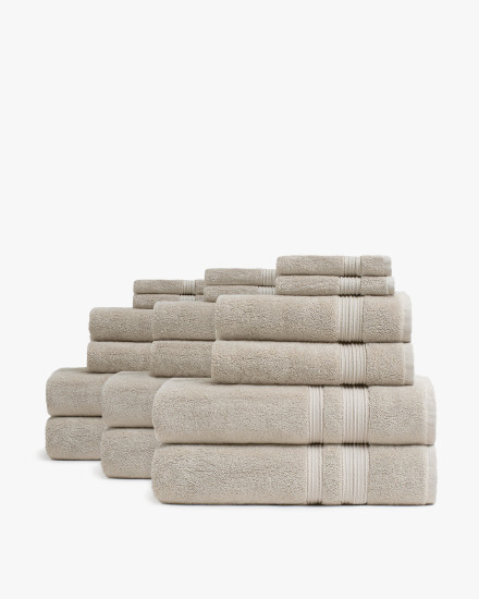 https://images.ctfassets.net/ltric1hkjv72/4EQRr4ZQElc56jjxBdo6if/05818d41b2c56f5ddc284d291361dccb/classic-turkish-cotton-supreme-towel-bundle_bone_lightbox_cpg_043.jpg?w=440&fm=jpg&fl=progressive