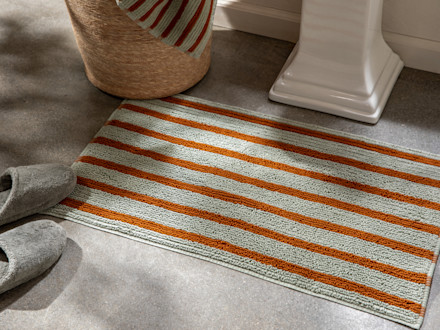 Organic Resort Stripe Tub Mat