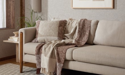 soft cotton throw raisin 