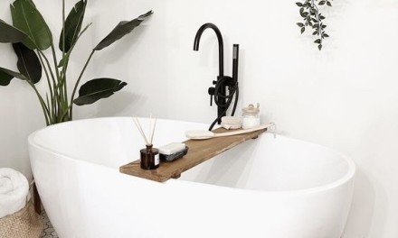 soaking tub