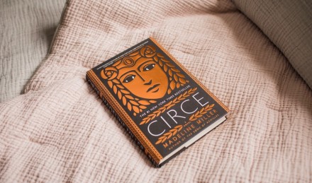 Book, "Circe" on Cloud Cotton Bedding