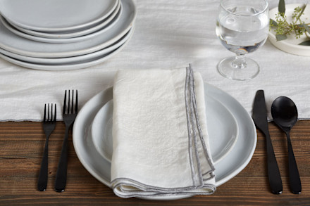 Contrast Edge Napkins