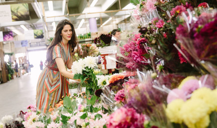 Yasmine at the Flower Market 