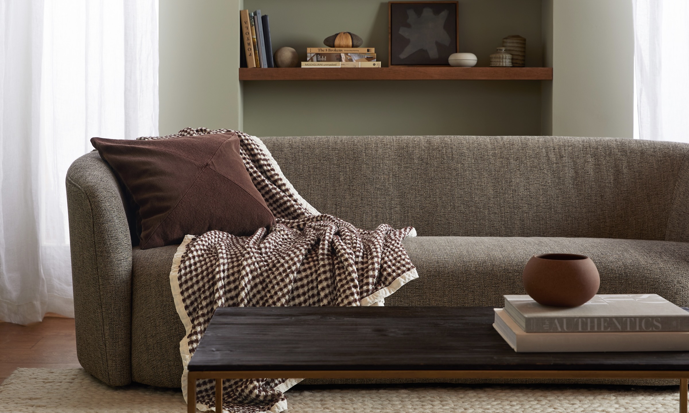 35 Best Stylish Functional Living Room Sofa Decor Ideas Parachute Blog