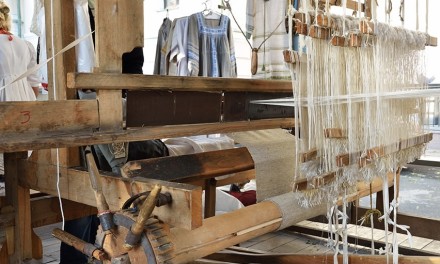 weaving cotton 
